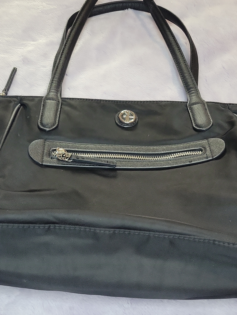 Giani Bernini Black Women's Tote Bag with Front Zip Pocket